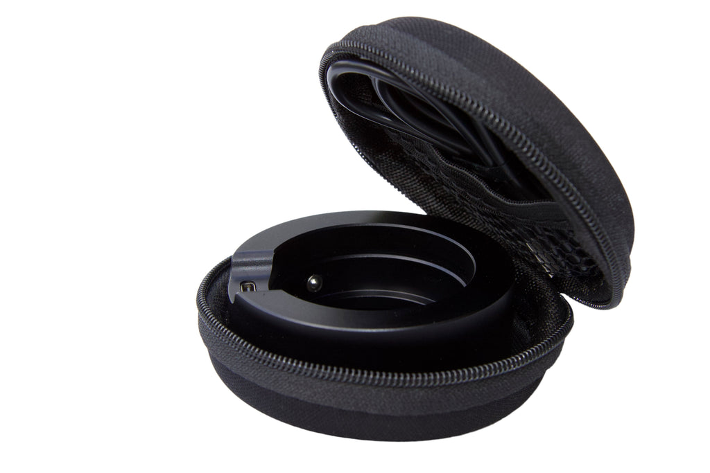 Circle Light (White & UV Led) retourné dans son pouch avec son chargeur 
